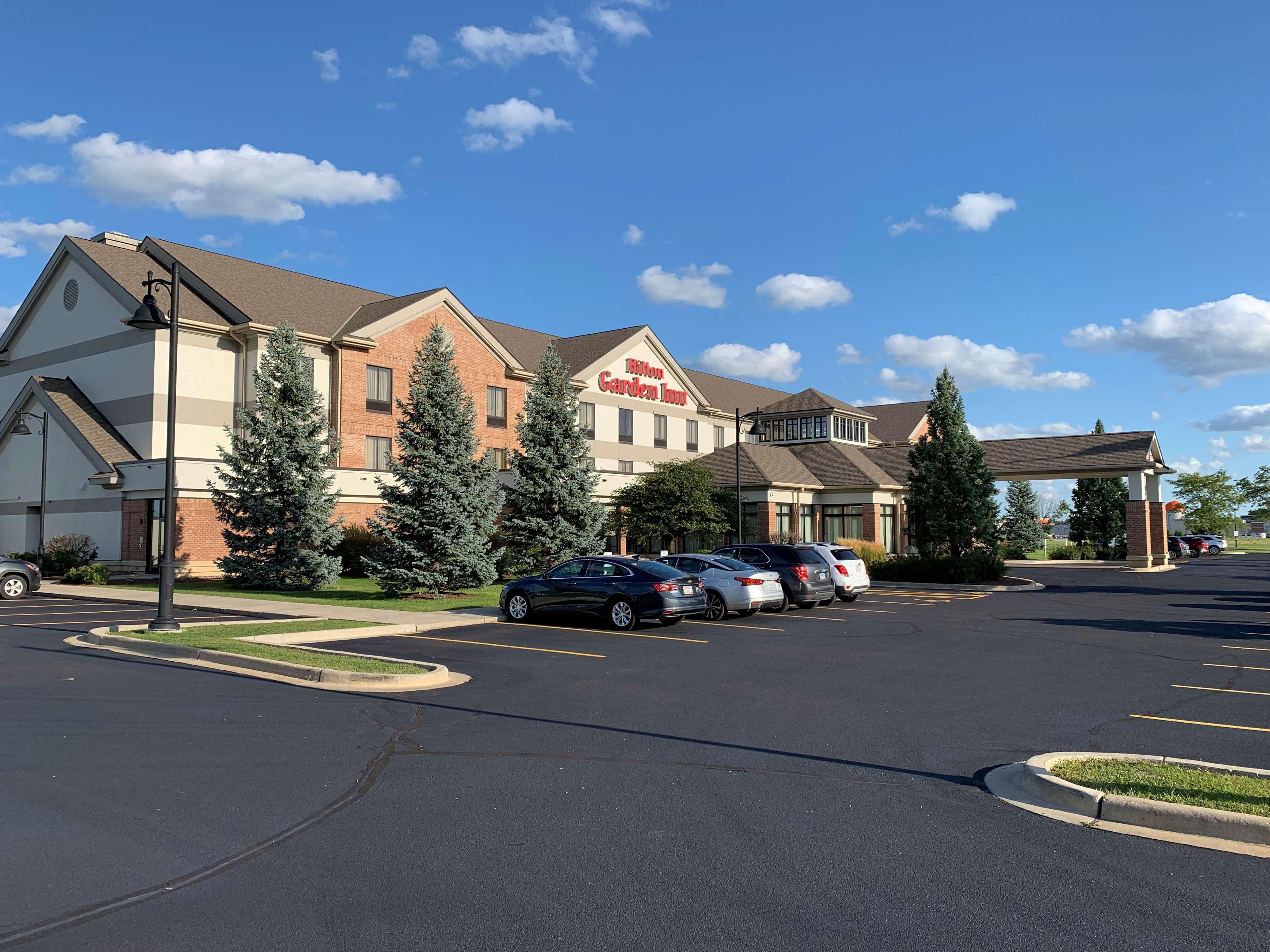 Hilton Garden Inn Oconomowoc Extérieur photo