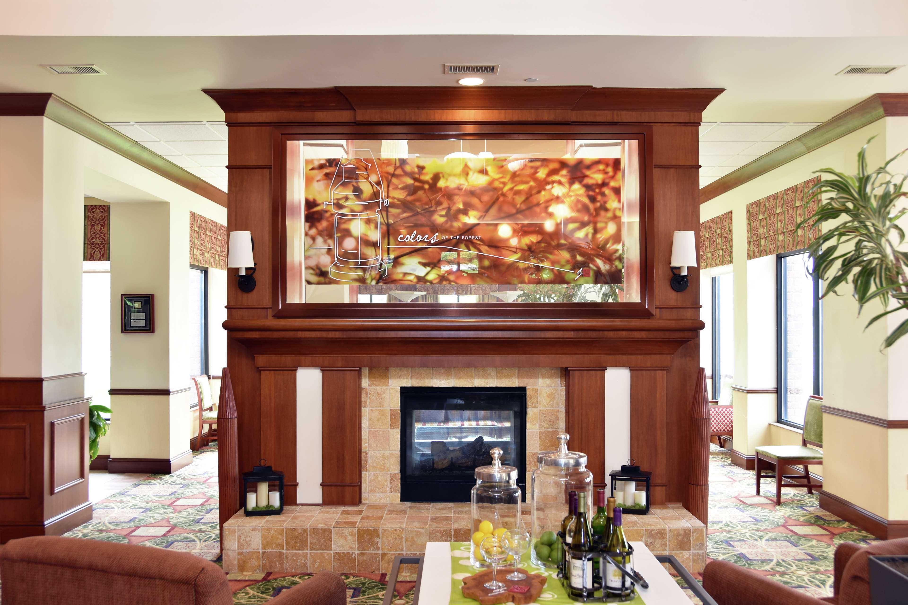 Hilton Garden Inn Oconomowoc Extérieur photo