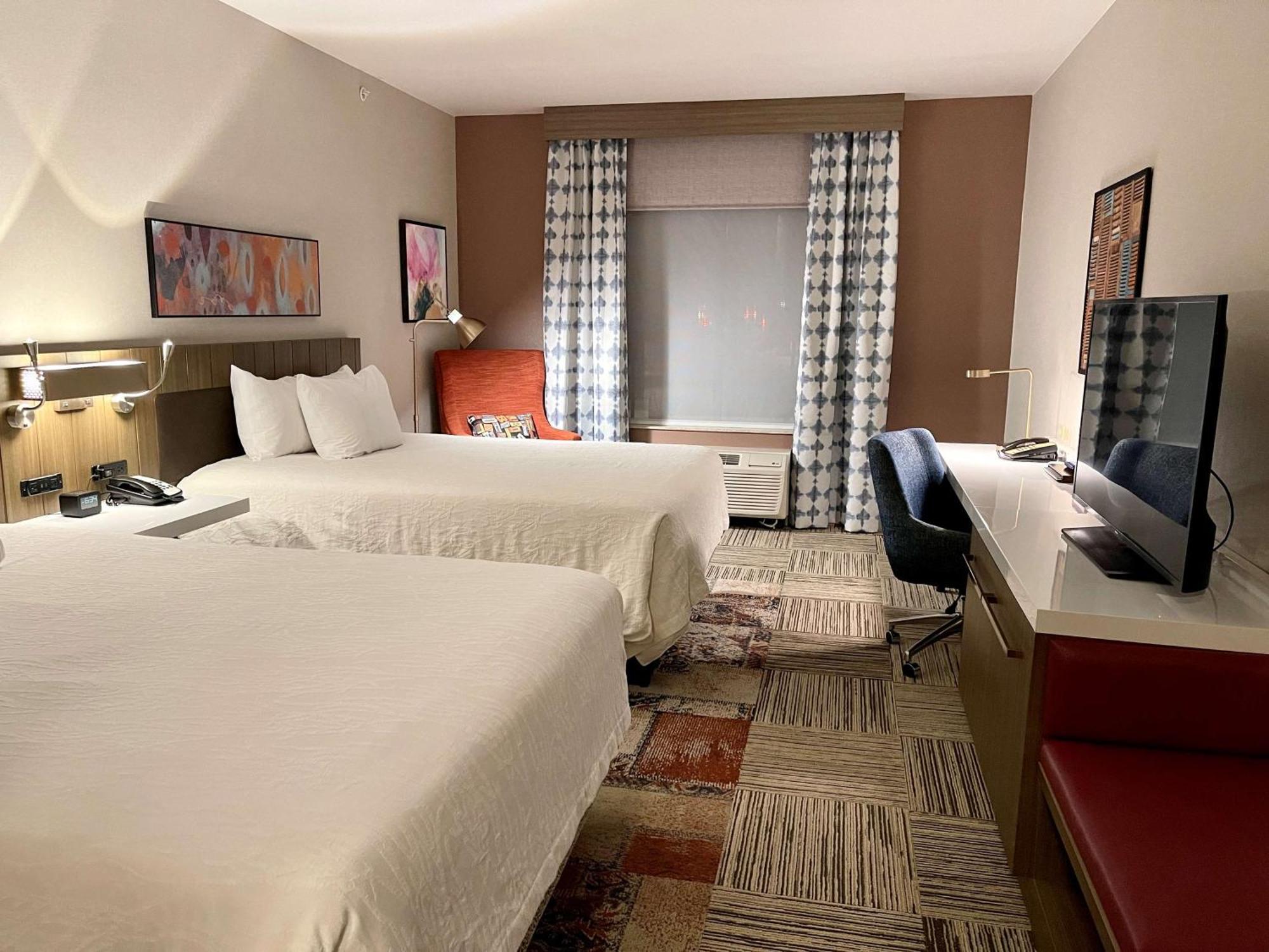 Hilton Garden Inn Oconomowoc Extérieur photo
